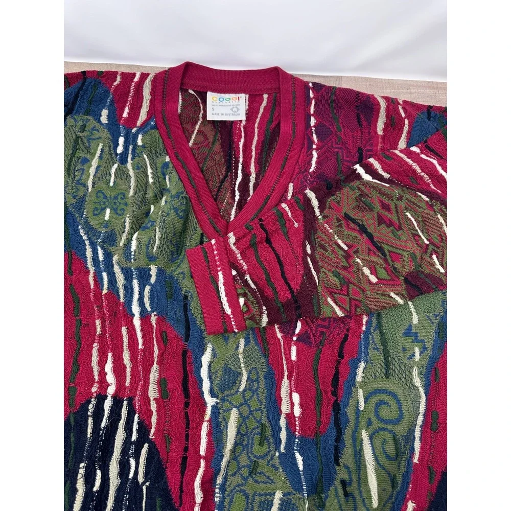 Coogi V-Neck Sweater Men's Small Oversized 3D‎ 100% Cotton Austraila Vintage